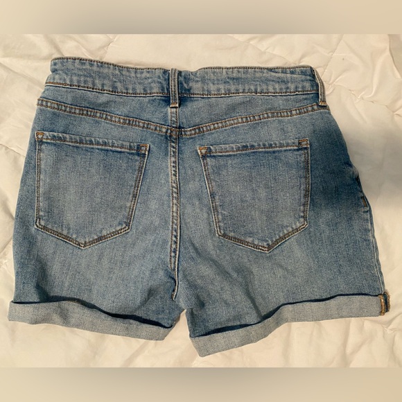 Jean shorts - Picture 2 of 3